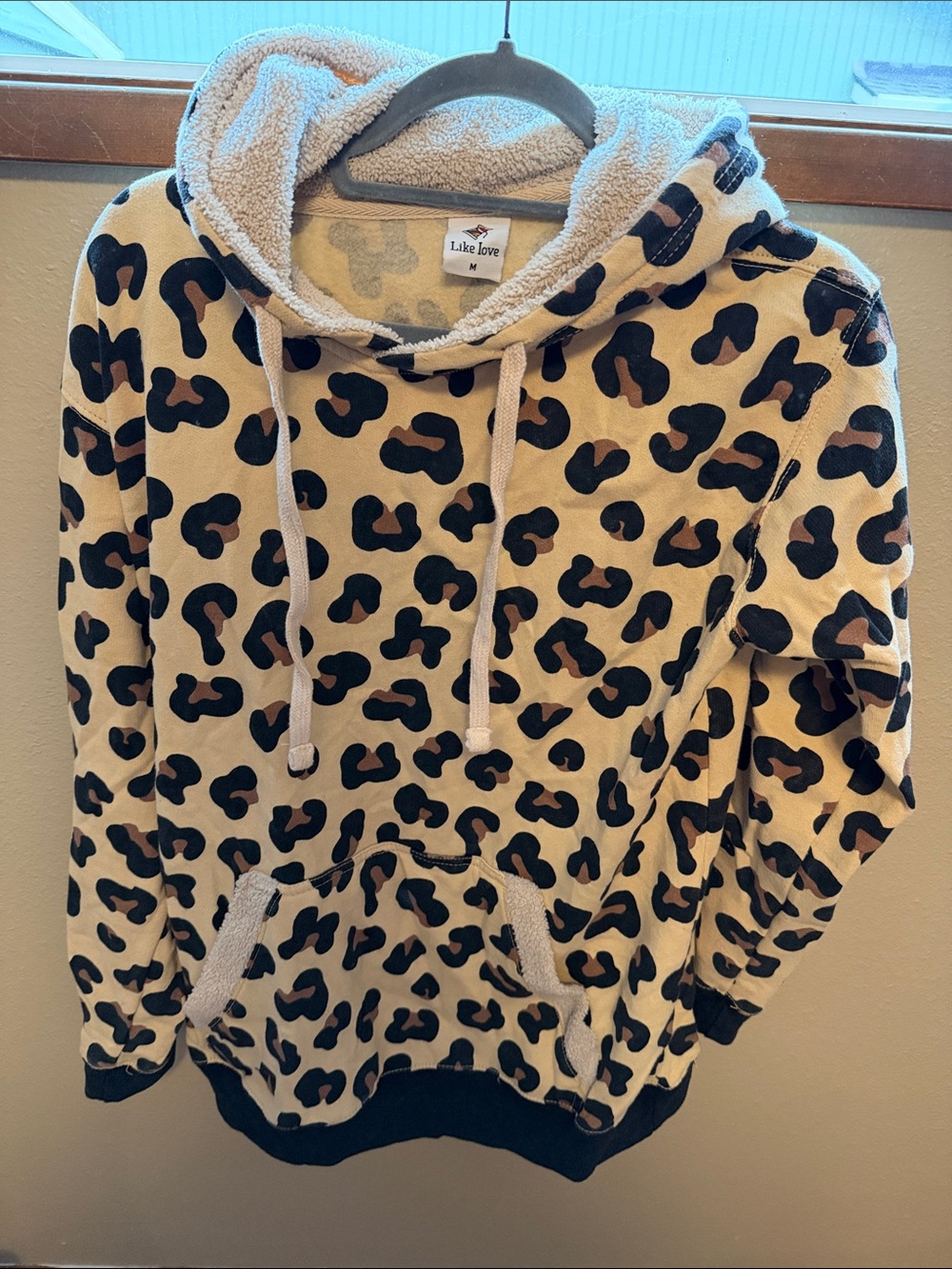 Like Love Women's Sherpa-Lined Leopard Hoodie Sweater - Tan/Black